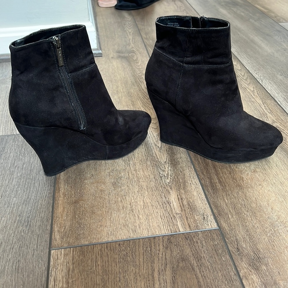 Nine West booties
